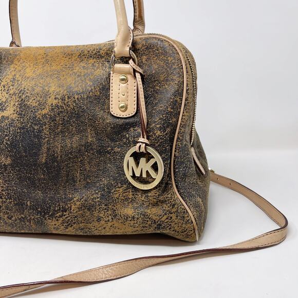 Michael Kors Brown Ultra Distressed Satchel Leather Bag Zip Top Crossbody Strap - Picture 5 of 16
